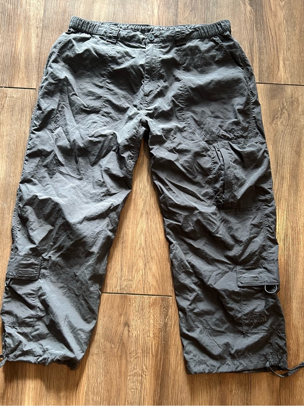 The North Face Women's Y2K Black Activewear Capri Pants Nylon Size Large